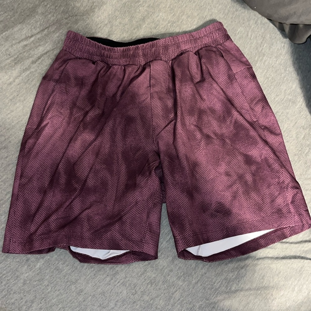 Lululemon men’s shorts S
